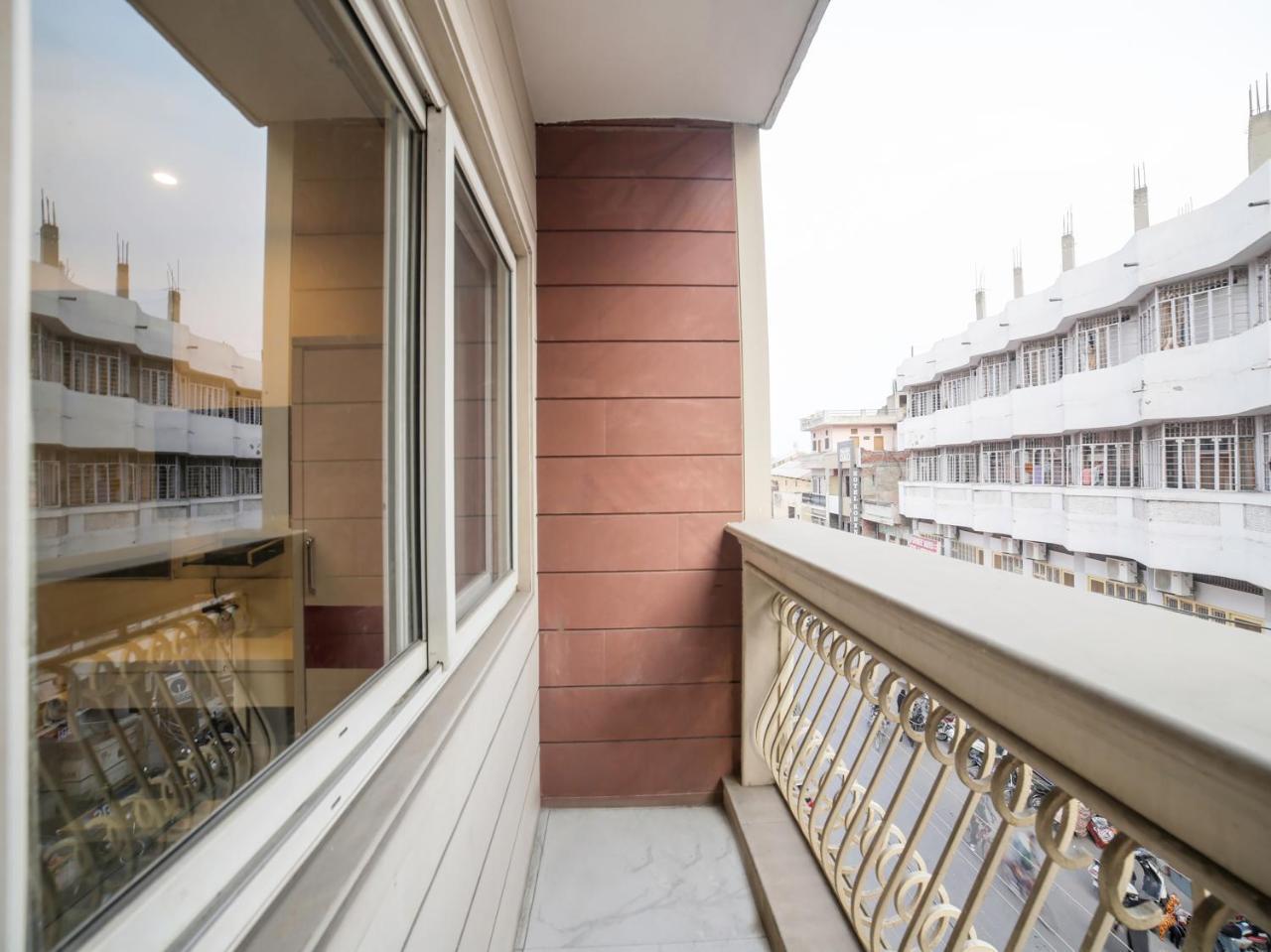 Oyo 10277 Hotel Delux Golden Ádzsmir Kültér fotó